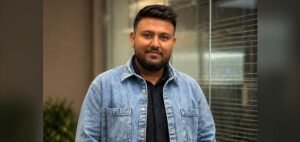 Read more about the article From Zero Capital to Recognized Business Consultant: Siraj Izhar Emerges as One of Dubai’s Youngest Business Experts